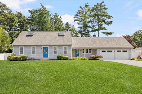 68 Wisteria Drive, Coventry, RI 02816