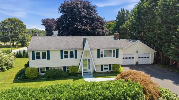 9 Therese Street, Narragansett, RI 02882