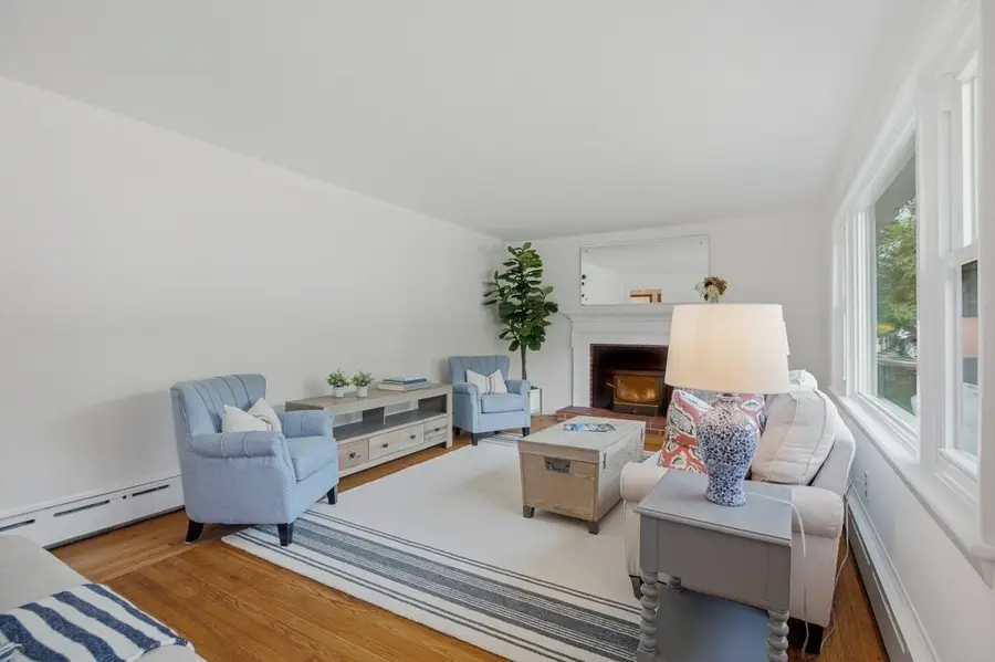 205 Lincoln Avenue, Barrington, RI 02806 - #2