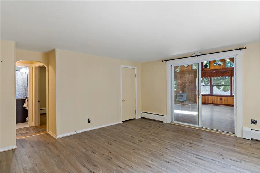 21 Minda Lane, Coventry, RI 02816 - #3