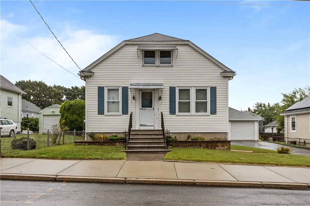 33 Hillcrest Avenue, Pawtucket, RI 02860 - #1