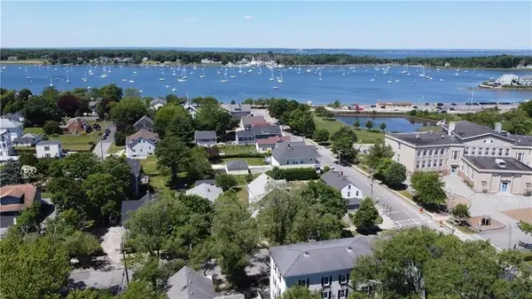 7 Bay View Avenue #B, Bristol, RI 02809