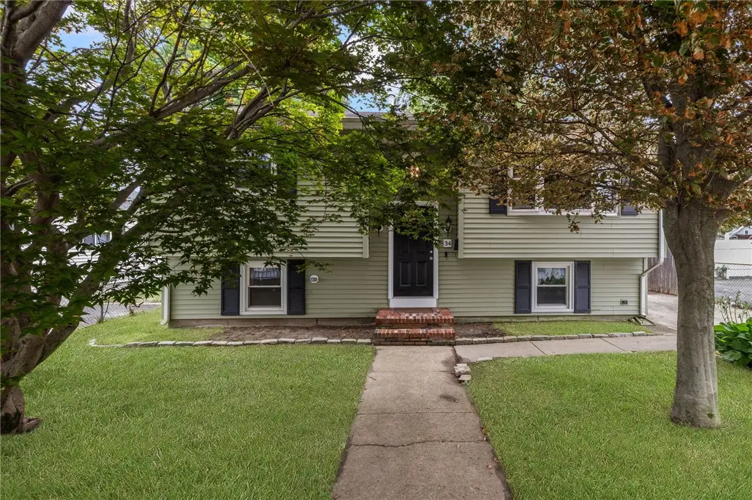 34 Queen Street, Cranston, RI 02920 - #1