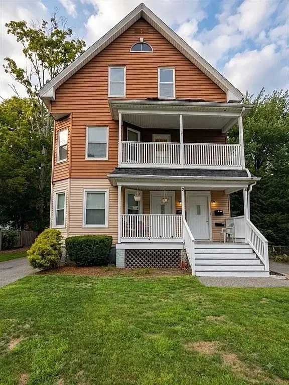 2 Hope Street, Attleboro, MA 02703