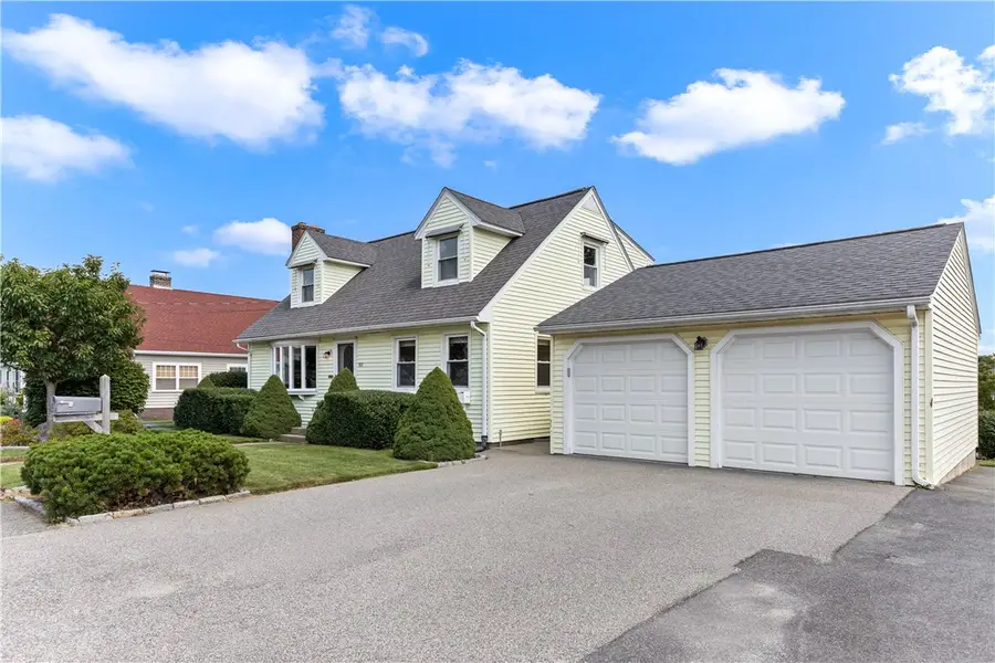 327 England Street, Cumberland, RI 02864 - #3