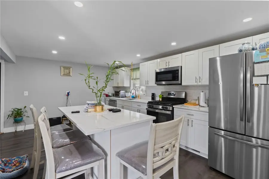 23 Crothers Avenue, Cranston, RI 02910 - #3
