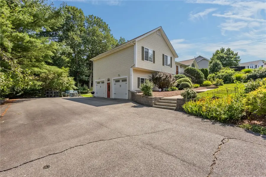 22 Apple Ridge Road, Cumberland, RI 02864 - #2