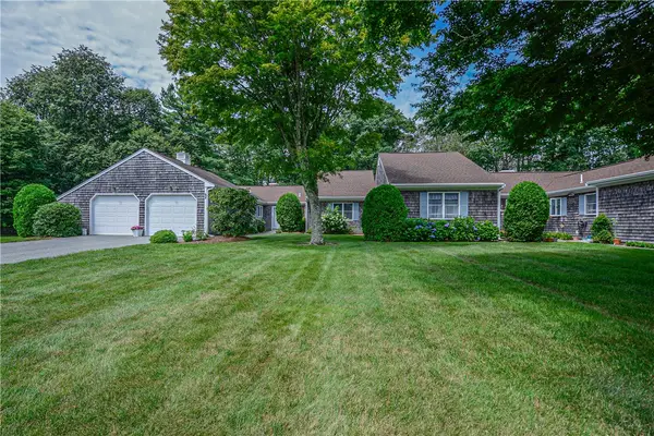 62 Cornell Drive, Portsmouth, RI 02871
