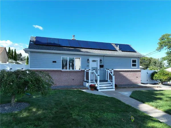 211 Toledo Avenue, Pawtucket, RI 02860