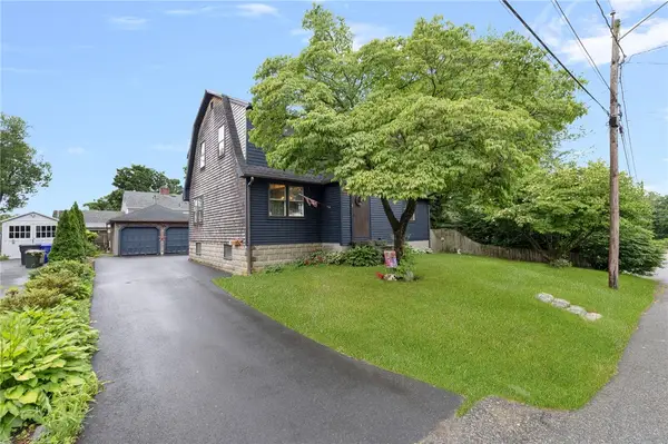 11 Coombs Street, East Providence, RI 02916