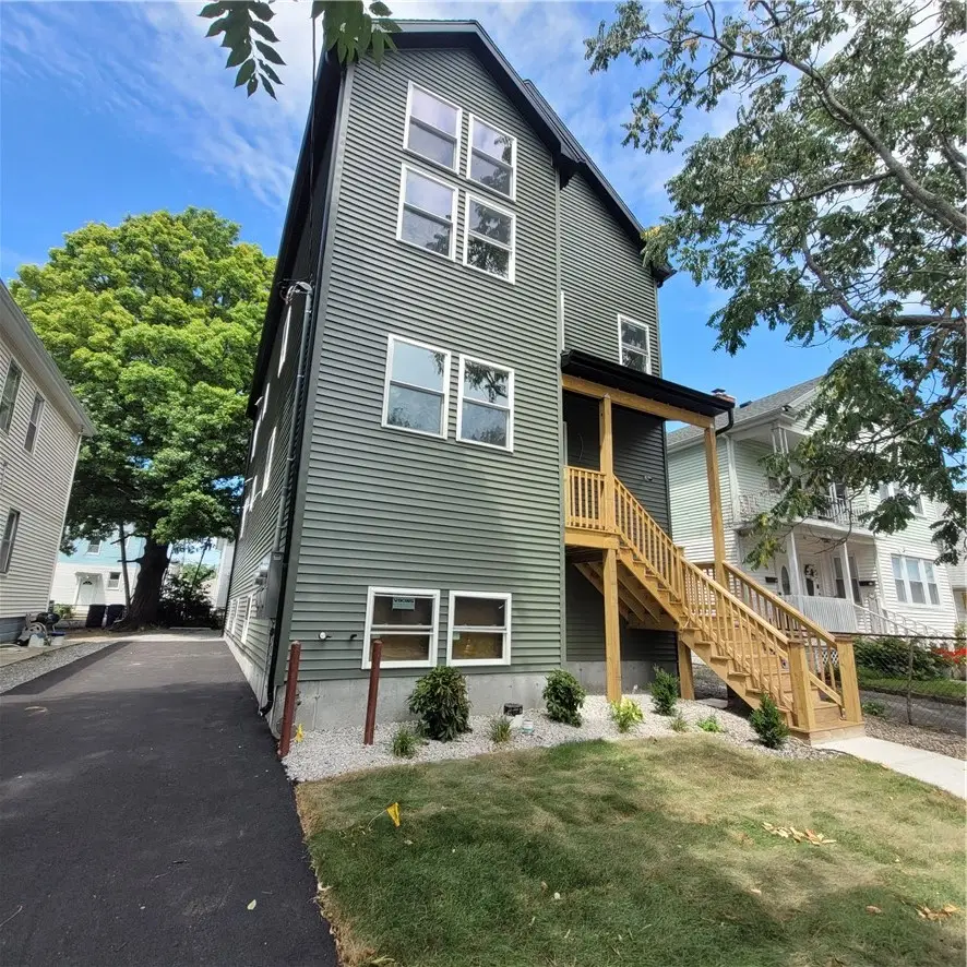 32 Pumgansett Street, Providence, RI 02908 - #3