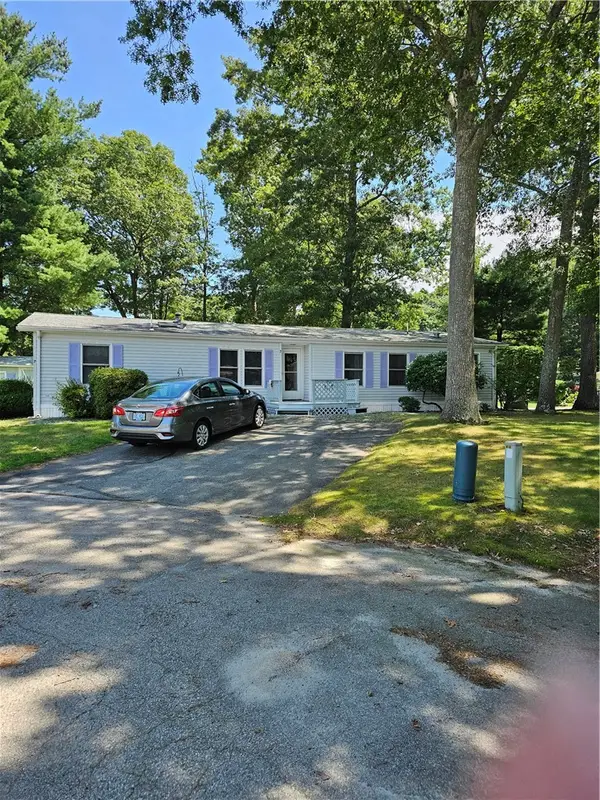 7 Idlewild Court, Coventry, RI 02816