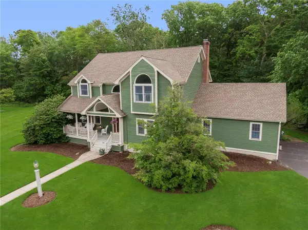 35 Great Road, Barrington, RI 02806