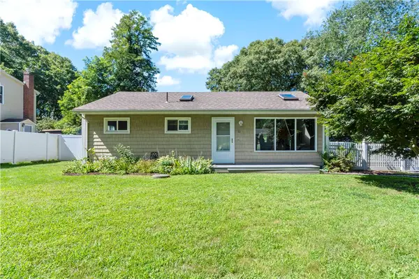 15 Mollusk Drive, North Kingstown, RI 02874
