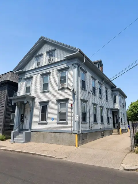 17 Cromwell Street, Providence, RI 02907