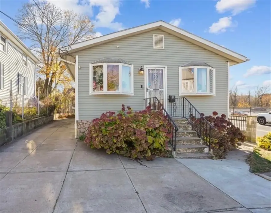 216 Wendell Street, Providence, RI 02909 - #2