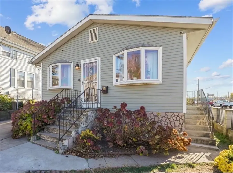 216 Wendell Street, Providence, RI 02909 - #3