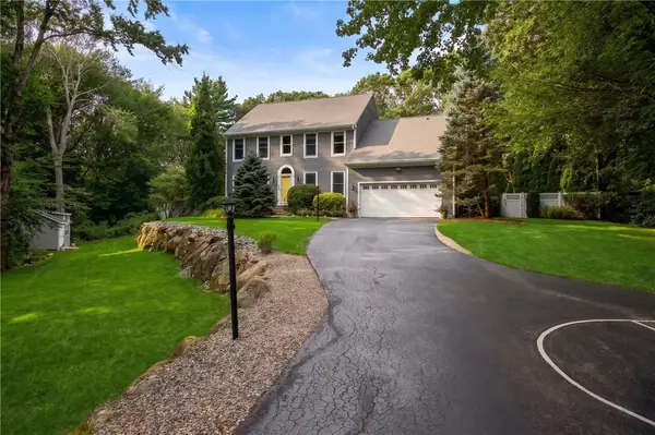 205 Holly Hills Lane, North Kingstown, RI 02874