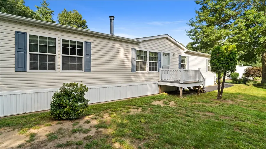 8 Lisa's Way, Coventry, RI 02816 - #3