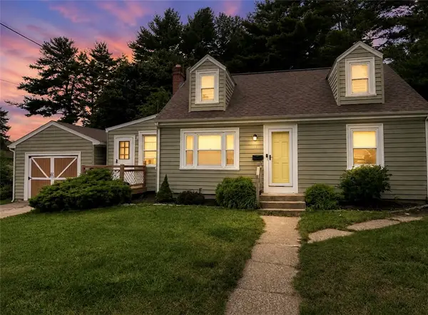 22 Robbins Drive, Coventry, RI 02816
