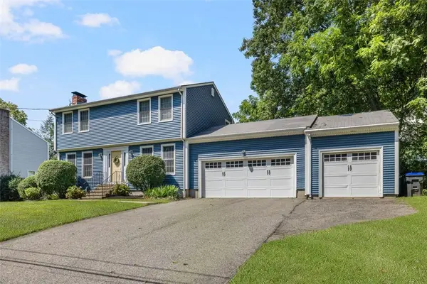 45 Farm Drive, Cumberland, RI 02864