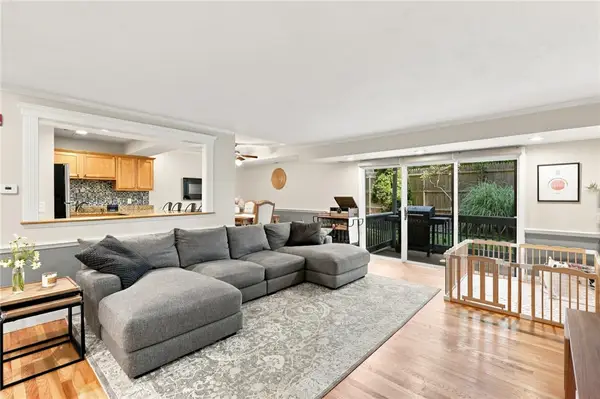 125 Van Zandt Avenue #201, Newport, RI 02840