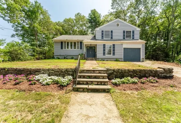 10 Lofty Heights Road, Westerly, RI 02891