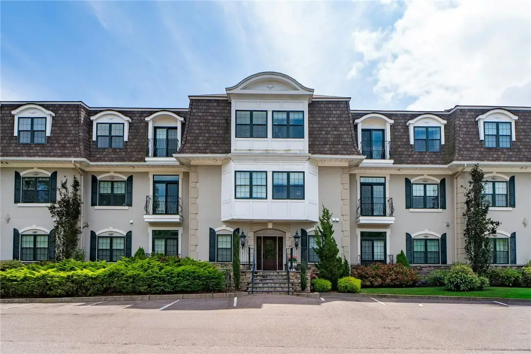1404 South County Trail #203, East Greenwich, RI 02818 - #1