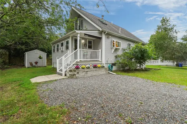 4 Melbourne Drive, Narragansett, RI 02882