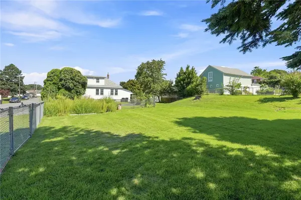 7 Old Whipple Street, Cumberland, RI 02864