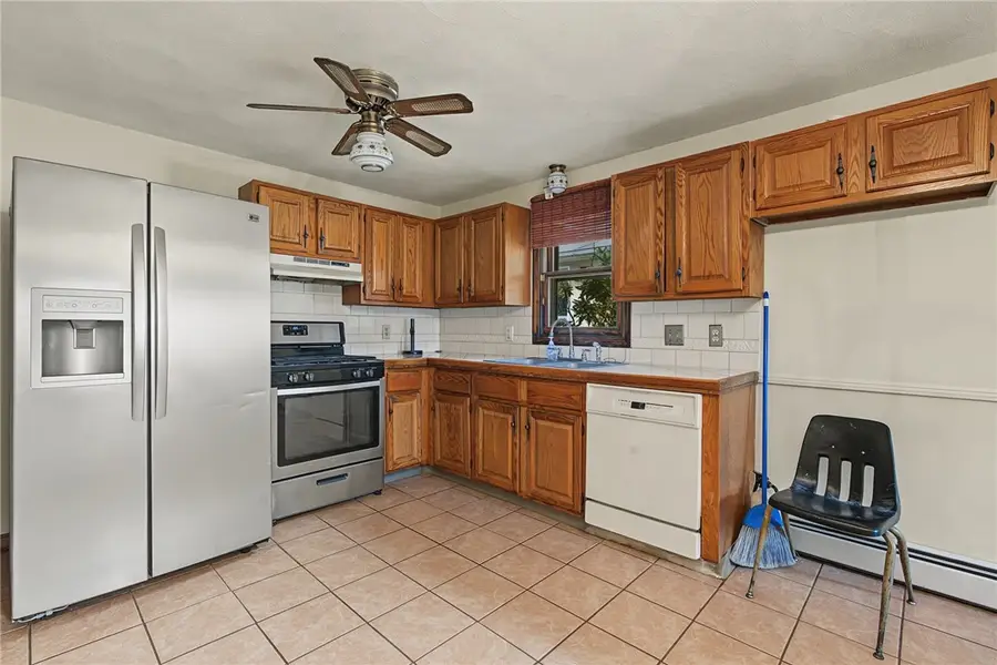 29 Stillwater Avenue, Providence, RI 02908 - #2