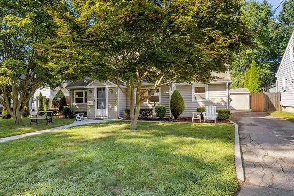 89 Interlocken Road, East Providence, RI 02914
