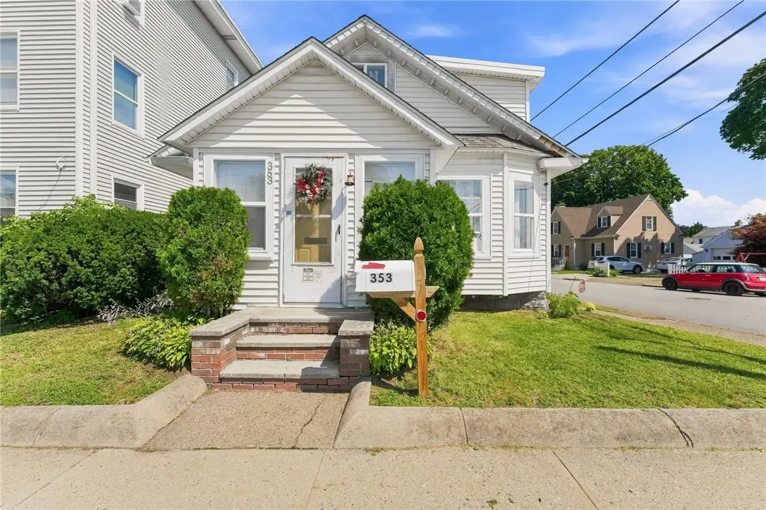 353 Smithfield Avenue, Pawtucket, RI 02860 - #1