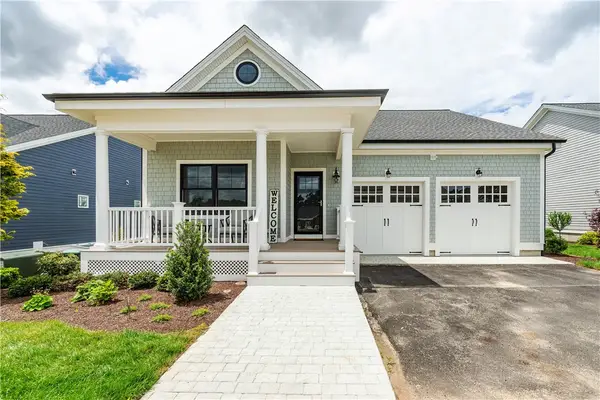 48 Wescott Way #61, Coventry, RI 02816