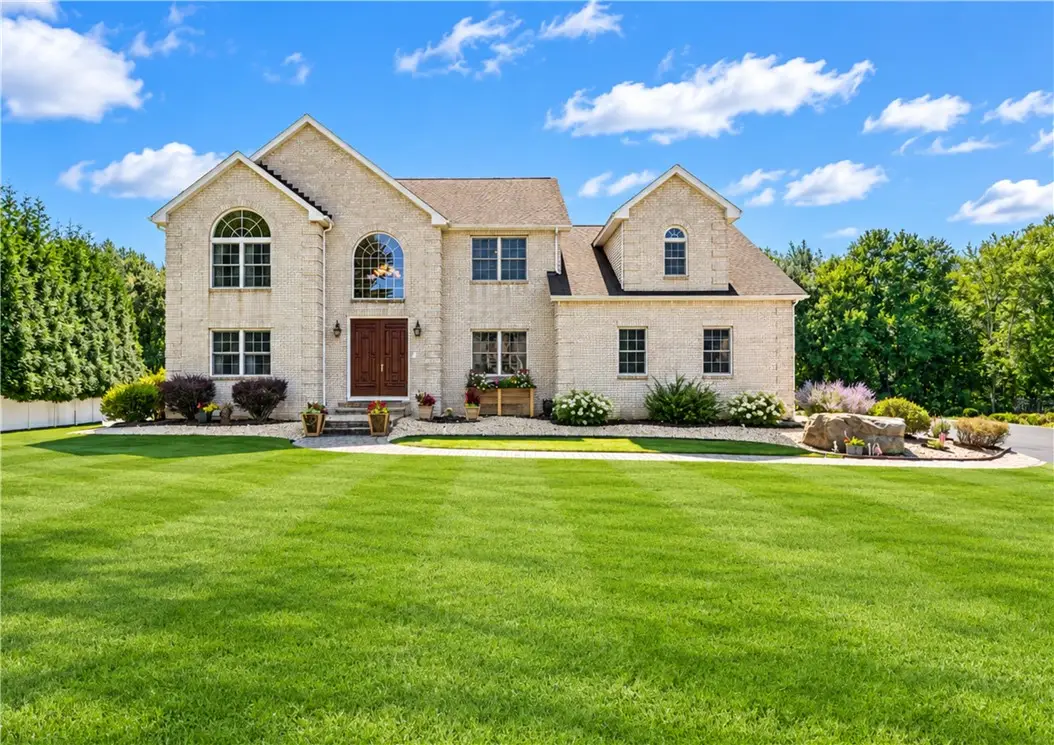 15 W Bluebird Lane, Cranston, RI 02921 - #1