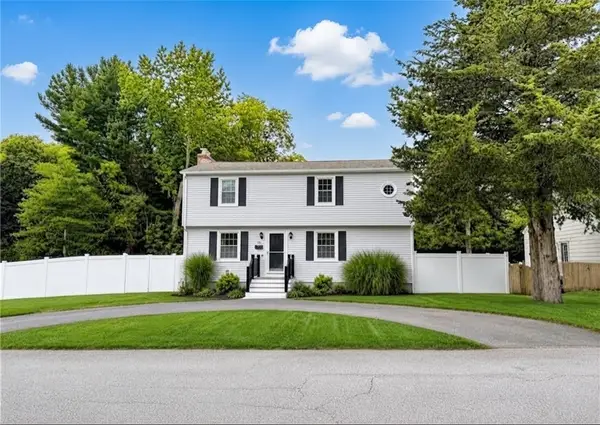 83 Sandro Drive, Warwick, RI 02886