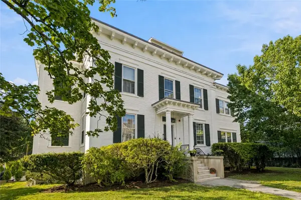 12 Mount Vernon Street #4, Newport, RI 02840