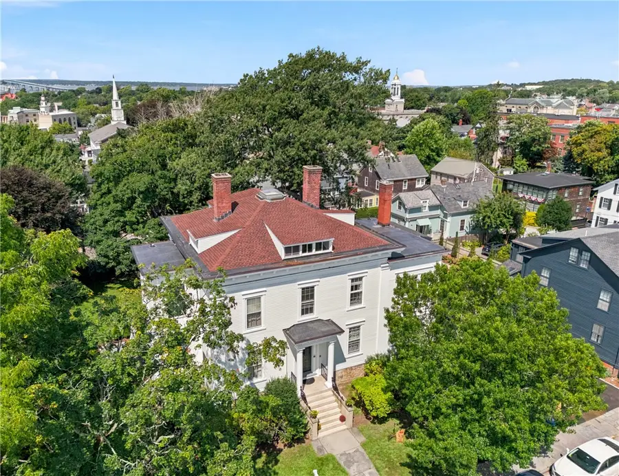 12 Mount Vernon Street #4, Newport, RI 02840 - #2