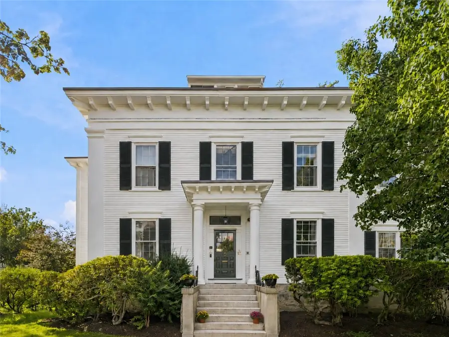 12 Mount Vernon Street #4, Newport, RI 02840 - #3