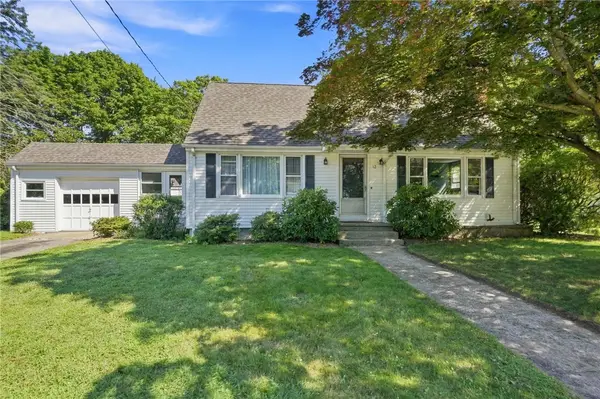 12 Rollins Road, Warwick, RI 02889