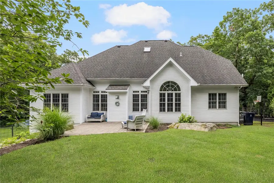 15 Sophia Circle, North Kingstown, RI 02852 - #2
