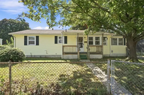 102 Community Road, Warwick, RI 02889