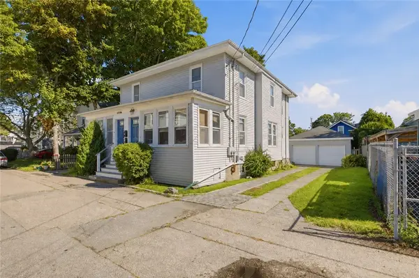 7 Warner Place, Newport, RI 02840