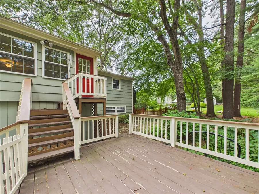 77 Surrey Lane, North Kingstown, RI 02852 - #2