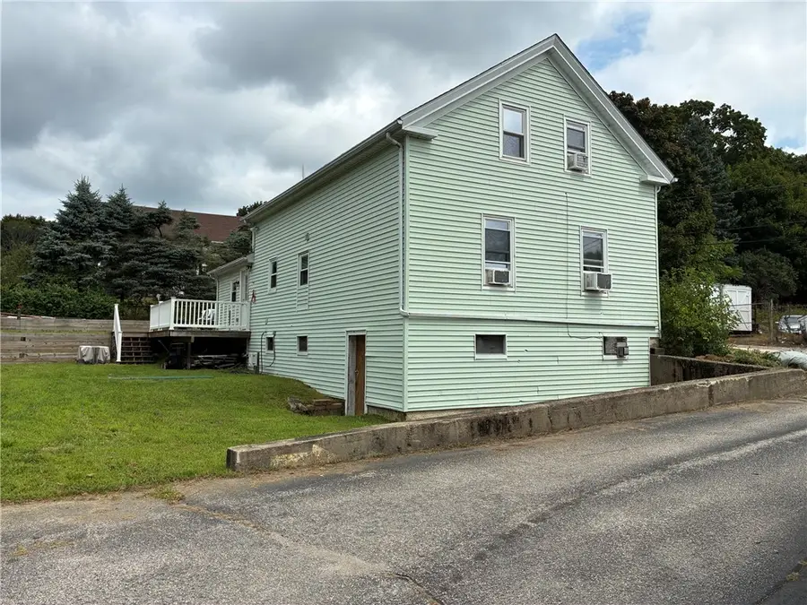 8 Bates Avenue, Coventry, RI 02816 - #2
