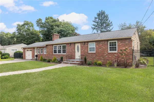 56 Fashion Drive, Warwick, RI 02886