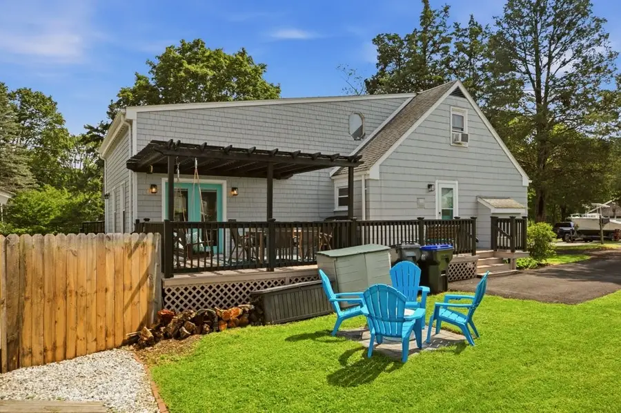 20 Brook Street, Barrington, RI 02806 - #2