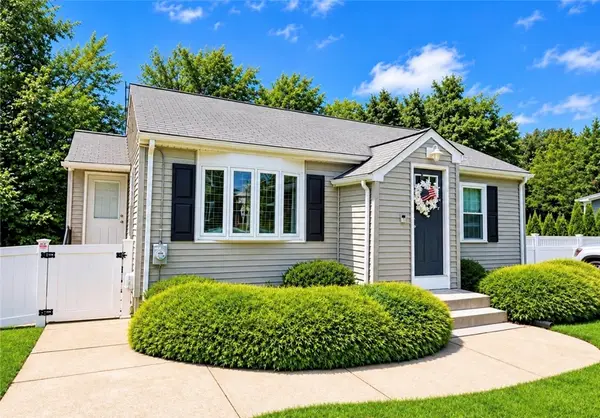 10 Biltmore Avenue, Cumberland, RI 02864