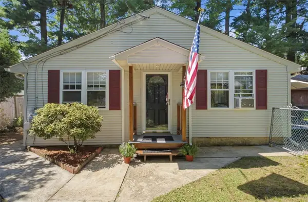 19 Sunset Avenue, Coventry, RI 02816