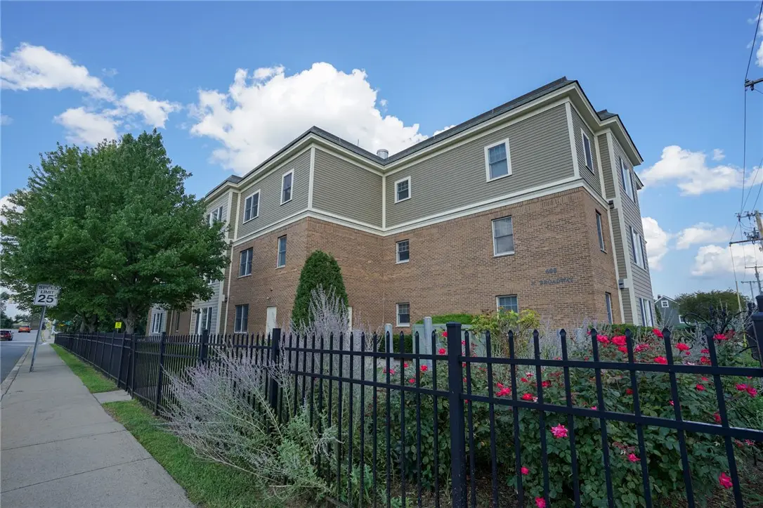 600 N Broadway #2C, East Providence, RI 02914 - #1